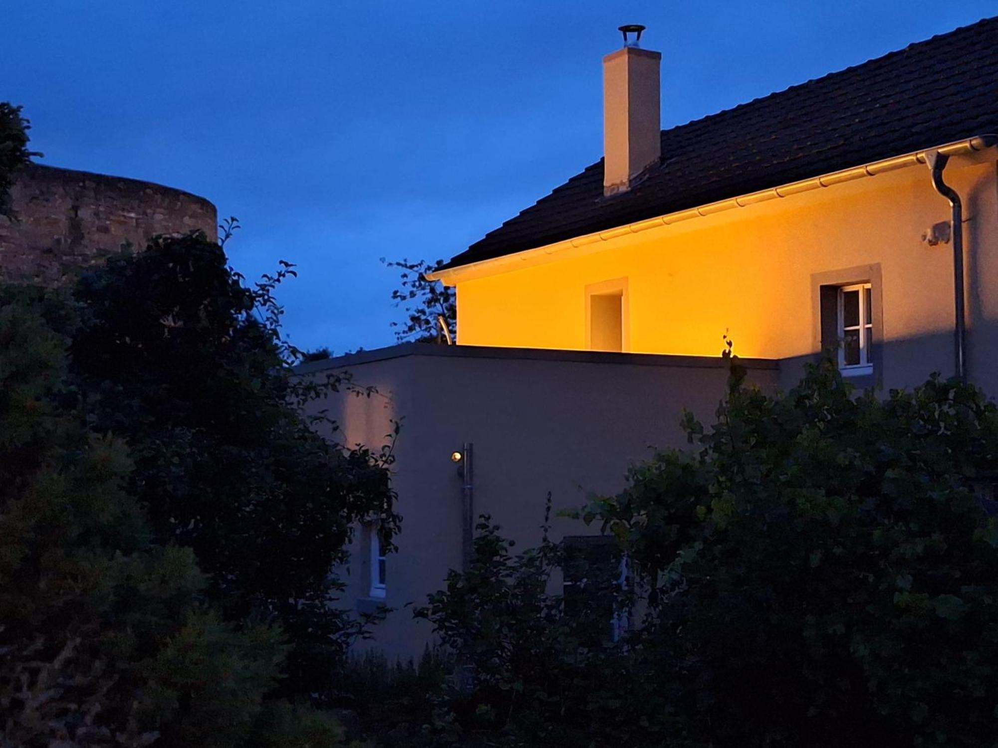 Denkmalgeschuetztes Ferienhaus In Der Suedeifel - Ferienhaus Hazen Bettingen Bagian luar foto
